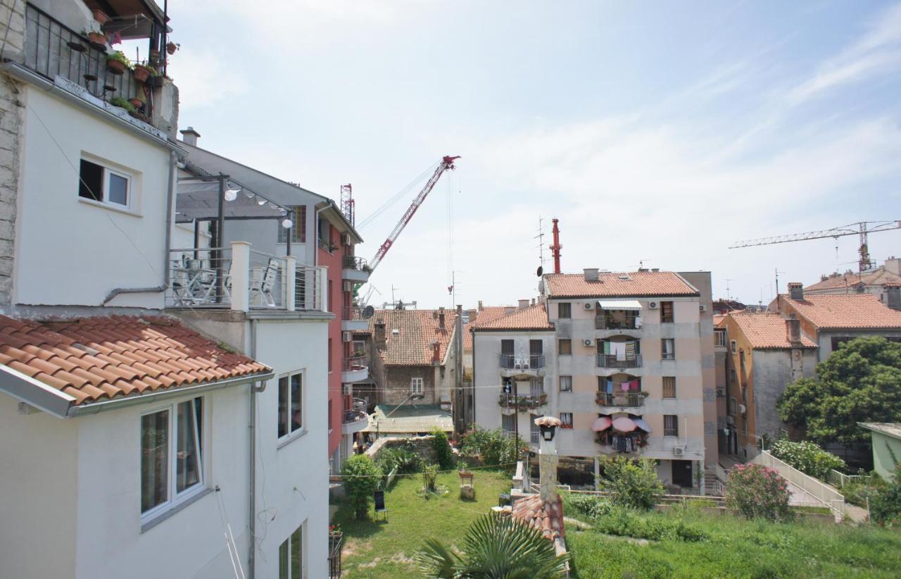 Top Central Apartments Pula Exterior foto